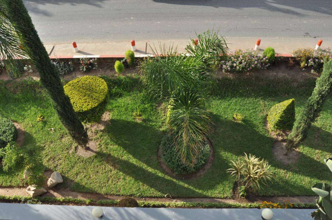 Hotel Sky Blue Mada Alasora Exterior photo